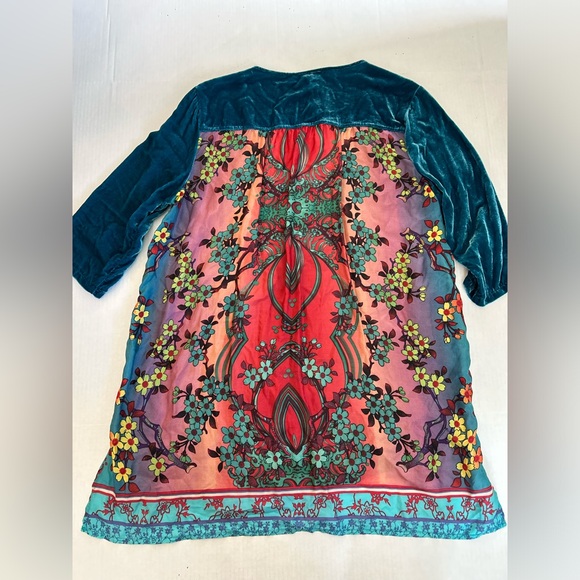 Johnny Was Lucia Velvet Scarf Back Tunic Top Size Small - Picture 7 of 7